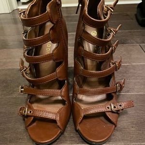 Wild diva strappy sandals high heel size 5.5 new